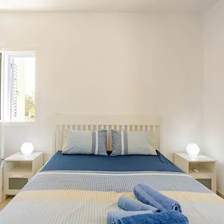 Apartment Grosses In Idyllischer Anlage, Strandnah Mandria (Paphos)