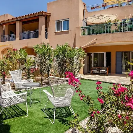 Grosses In Idyllischer Anlage, Strandnah In Mandria, Paphos Διαμέρισμα Μανδριά