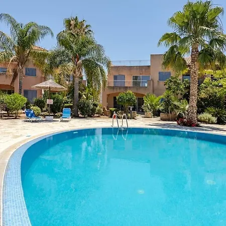 Grosses In Idyllischer Anlage, Strandnah Apartment Mandria (Paphos)